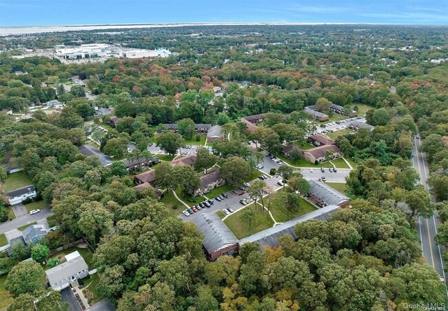 Foto del edificio - 47 Newbrook Ln