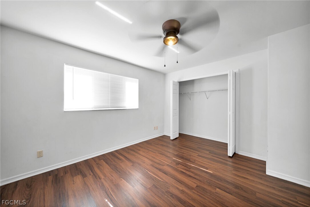 Foto del edificio - 1044 SE 11th St