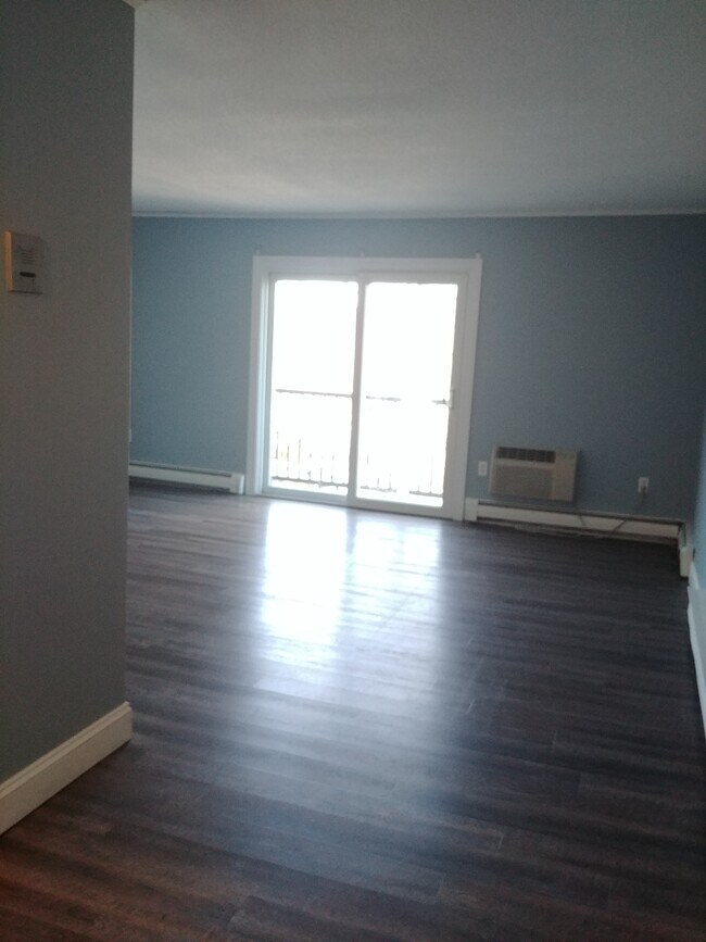 Foto del edificio - 19 Chapel Hill Dr