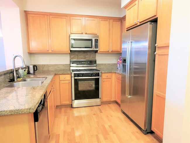 Building Photo - 1310 Creekside Drive, Unit 207