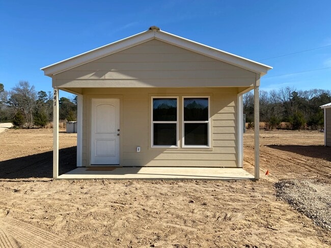Building Photo - 321 Private Rd