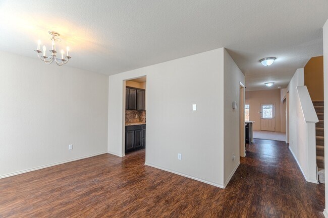 Building Photo - 2007 Naplechase Crest Dr