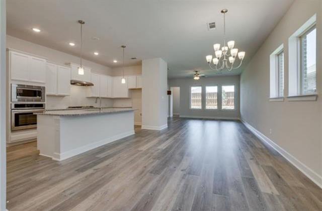 Foto del edificio - 9509 Blue Stem Ln