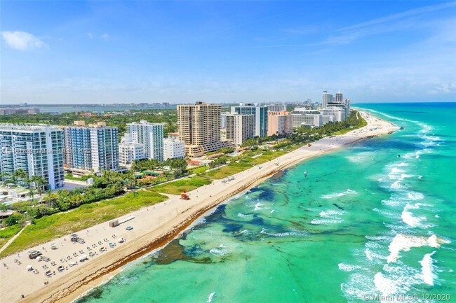 Foto del edificio - 2401 Collins Ave