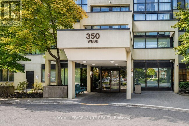 Photo du bâtiment - 350 Webb Dr