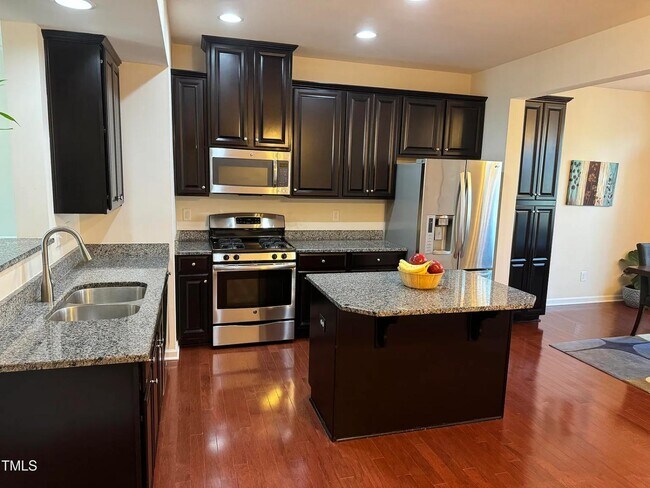 Building Photo - 408 Berry Chase Way