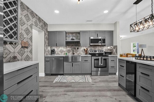 Foto del edificio - 913 SW 22nd St