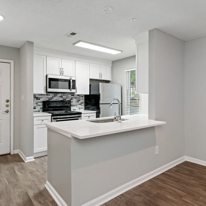 Hickory Woods Apartments in Charlotte, NC