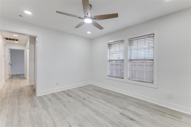 Foto del edificio - 3239 Spring Ave