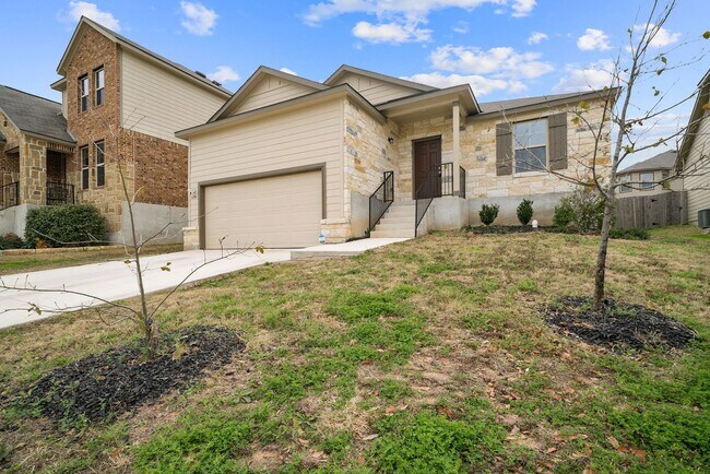 Building Photo - 3 Bedroom/2 Bath Escalera Subdivision