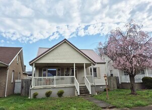 Building Photo - 2827 S 10th St