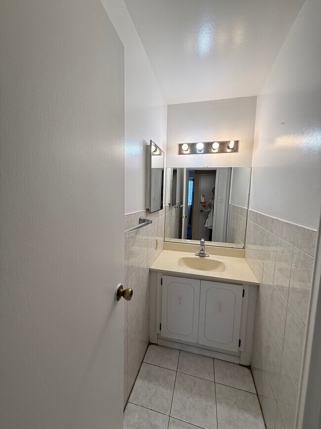 Foto del edificio - 9921 Bustleton Ave