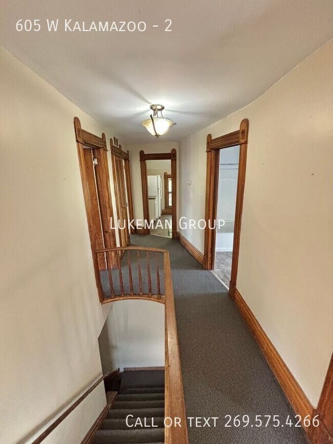 Foto del edificio - 605 W Kalamazoo-2