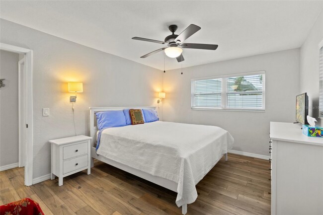 Building Photo - 1053 66th Ave S