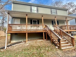 Building Photo - 408 Winston St