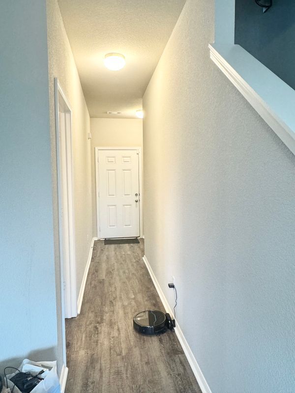 Foto del edificio - 8616 Eastwood Creek Dr