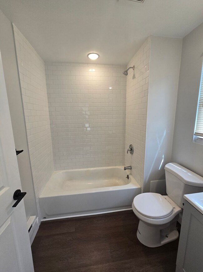 Foto del edificio - 4645 N 13th St