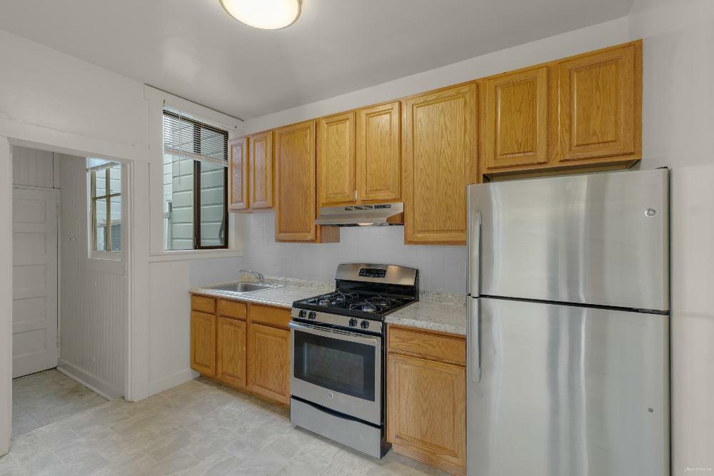 Primary Photo - 3208 Anza St