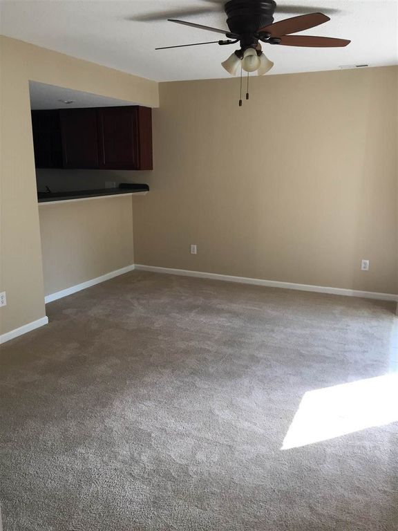 Foto del edificio - 2 bedroom Townhome: Oaklawn Park!