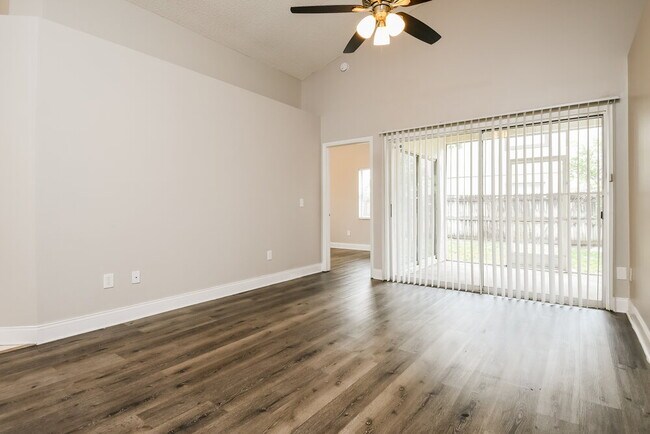 Building Photo - 92 Abbey Hollow Dr
