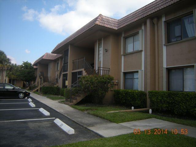 Building Photo - 197 Lakeview Dr