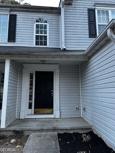 Building Photo - 5675 Hampton Ct