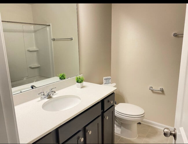 Building Photo - 5612 Preveza Pl