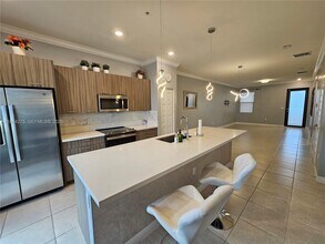 Building Photo - 7905 NW 104th Ave