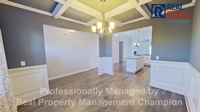 Foto del edificio - Former Model Home in Popular Grayson Park