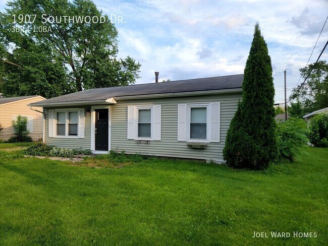 Building Photo - Fully Renovated 3 Bed Home in Southwest Ch...