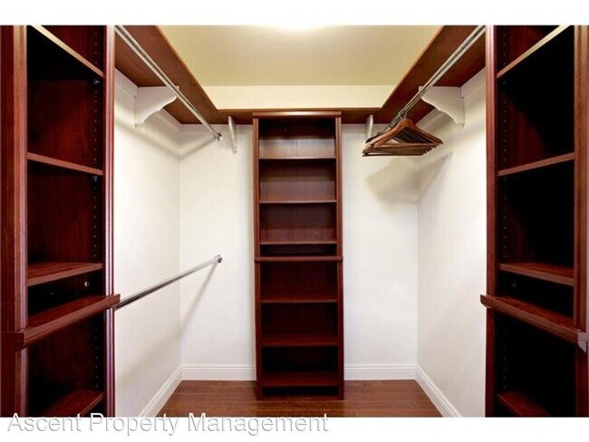 Building Photo - 4 br, 5 bath House - 1121 Star Park Circle