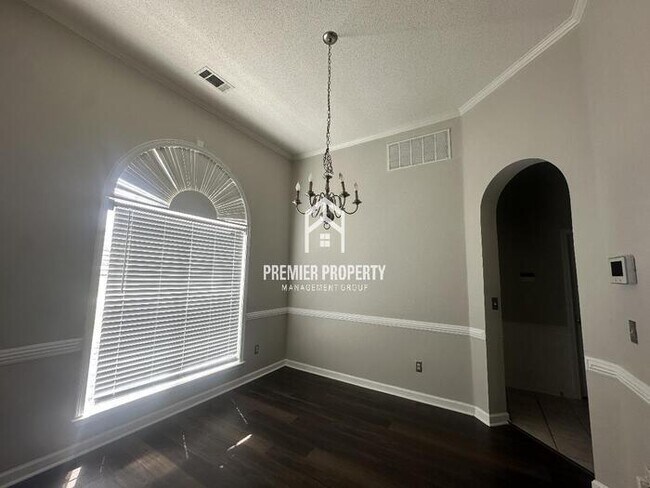 Foto del edificio - 5251 Charlotte Oak Cove