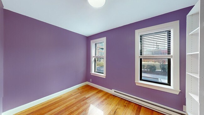 Building Photo - 79 Hudson St