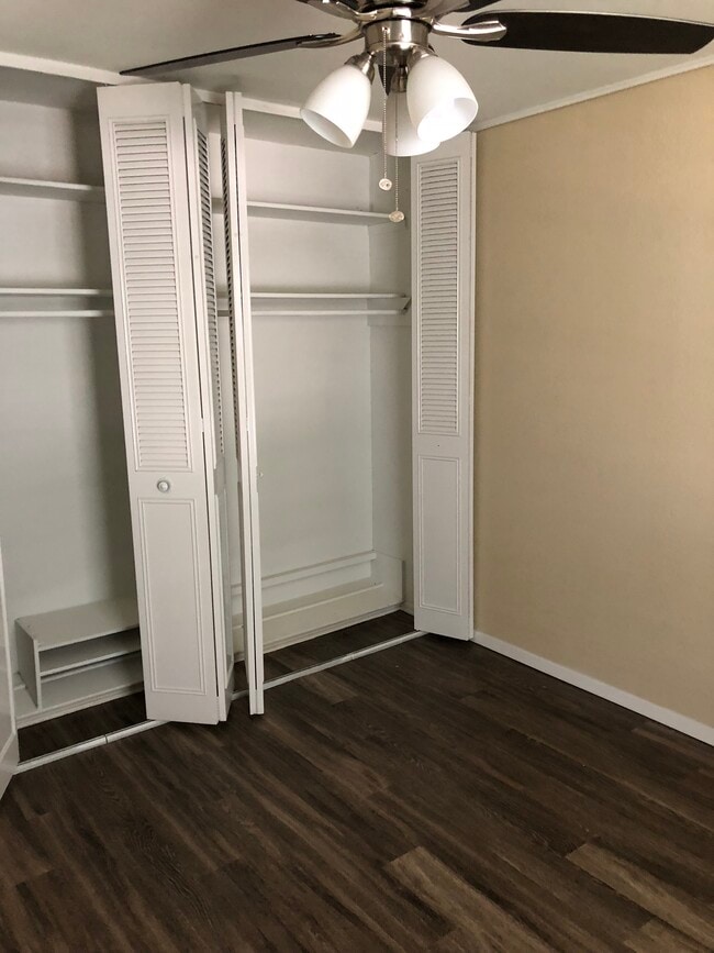 Building Photo - 8630 Elk Runner St