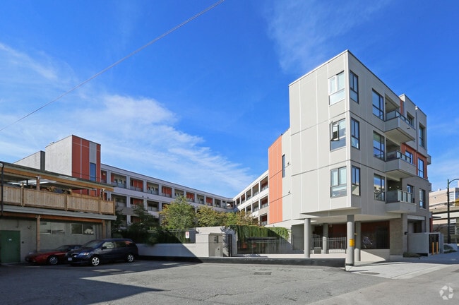 Building Photo - Mercer Apartments