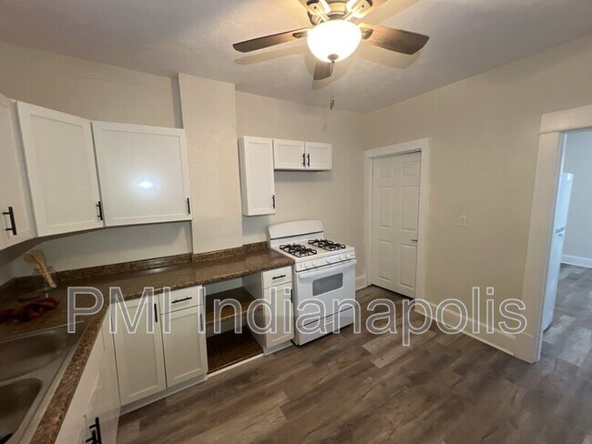 Foto del edificio - 1823 Grand Ave