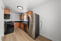 4654 33rd St