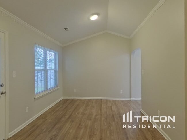 Foto del edificio - 1128 Summit Hills Dr