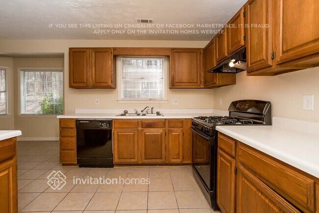 Foto del edificio - 845 Rambling Rose Ct NW