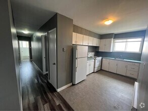 Building Photo - 34 Verdun St