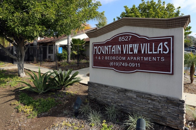 Building Photo - Mountain View Villas