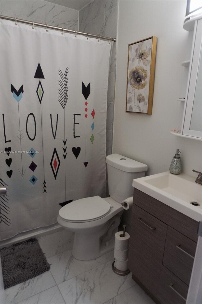 Building Photo - 2884 W 75th St