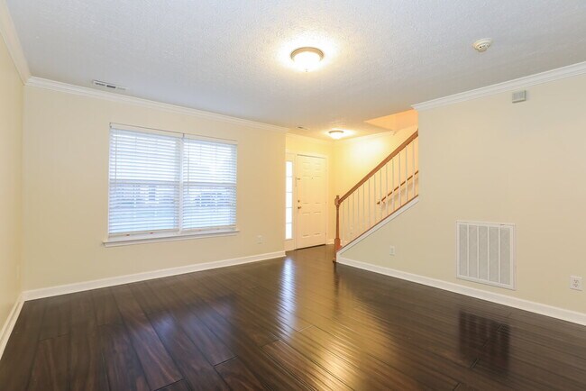 Foto del edificio - 124 Baker Springs Ln