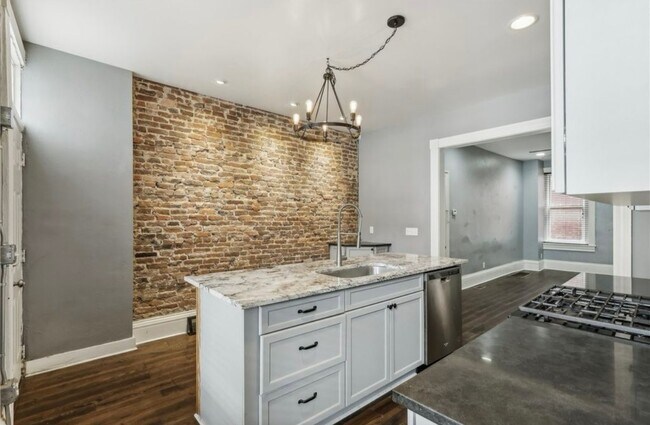 Foto del edificio - 81 S 16th St