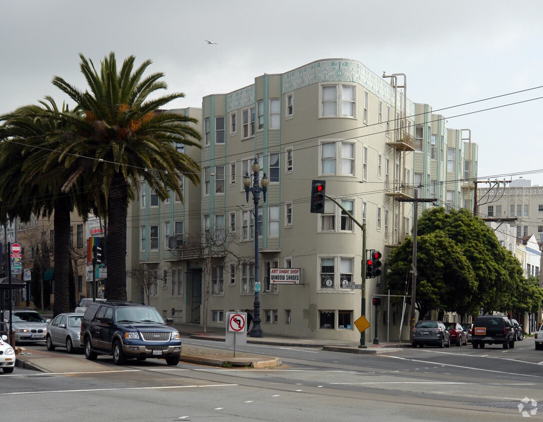 Primary Photo - 2059 Market St