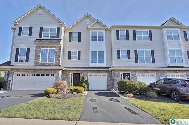 Building Photo - 2648 Gila Dr