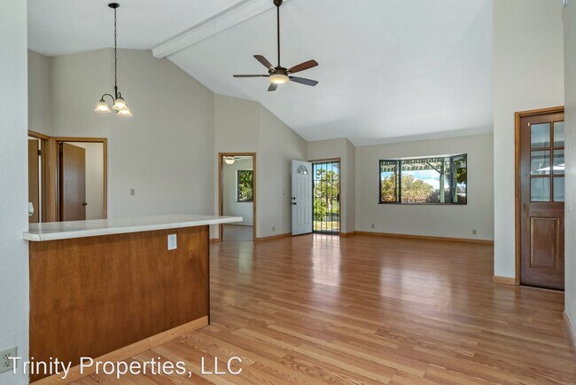 Building Photo - 3 br, 2 bath House - 565 Kaiaulu Loop