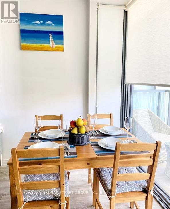 Building Photo - 50 Charles St E