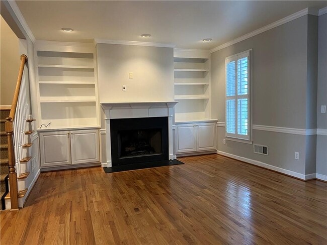 Building Photo - 1196 Brookhaven Glen NE