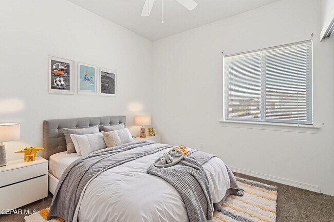 Foto del edificio - 223 Rutland Pl